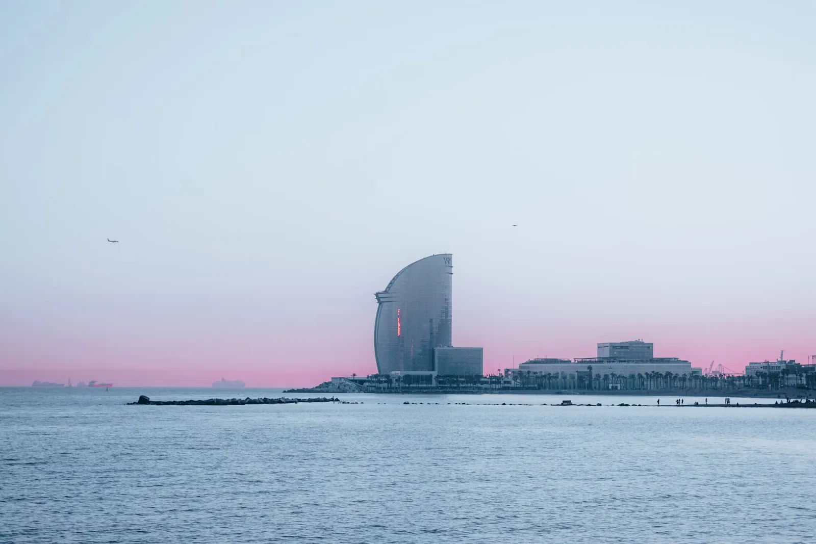 Sunset sailing cruise in Barcelona – golden hour on the Mediterranean